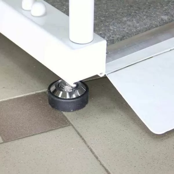 Весы МП "Здоровье" 300 ВДА-(50/100;Р) (80х80) 07 (15) К для взвешивания стоя и в инвалидном кресле, без ростомера и стульчика