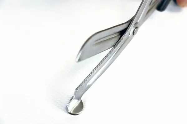 Ножницы для разрезания повязок 145 мм SCR-6030, артикул 12436