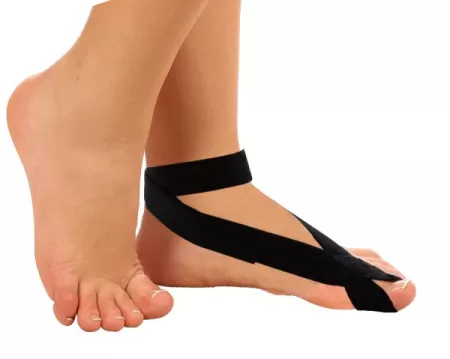 Вальгусная шина для большого пальца стопы Тривес Т-03 отводящая, тканевая