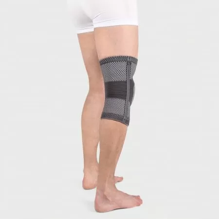 Бандаж на коленный сустав Экотен Ttoman KS-E03 с силиконовым кольцом и пружинными ребрами жесткости 