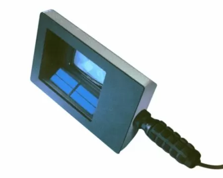 Облучатель люминесцентный для диагностики грибковых поражений кожи "Сапфир" (Лампа Вуда)