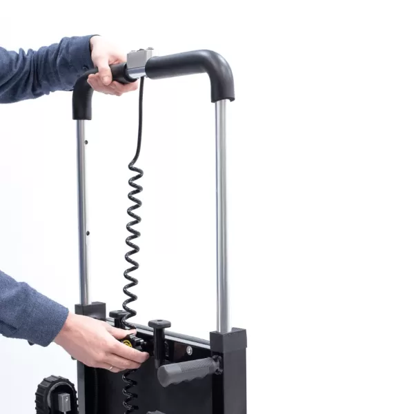 Кресло-коляска с электроприводом и лестничным подъемником MET LIFTER 2, артикул 21095, ширина сиденья 41 см, колеса пневматические